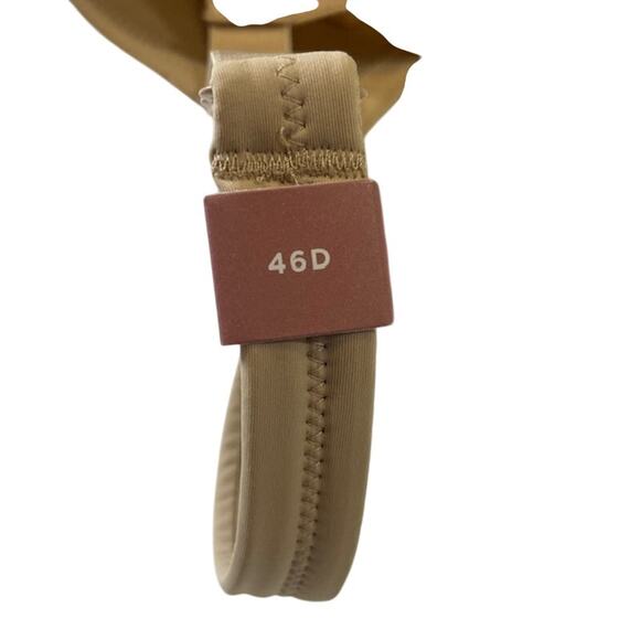 Cacique women's "Cool Bliss" bra with underwire in beige. - Picture 7 of 10